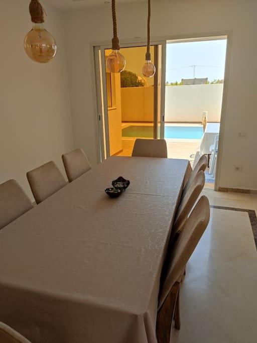 El GuecheineVill La Reine Jerba Avec Piscine别墅 外观 照片