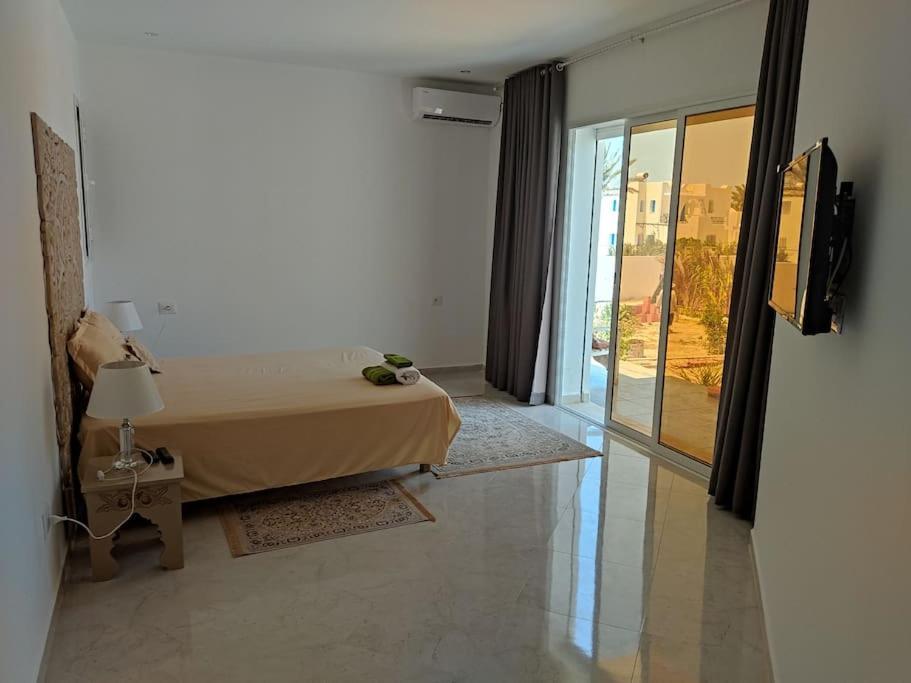 El GuecheineVill La Reine Jerba Avec Piscine别墅 外观 照片